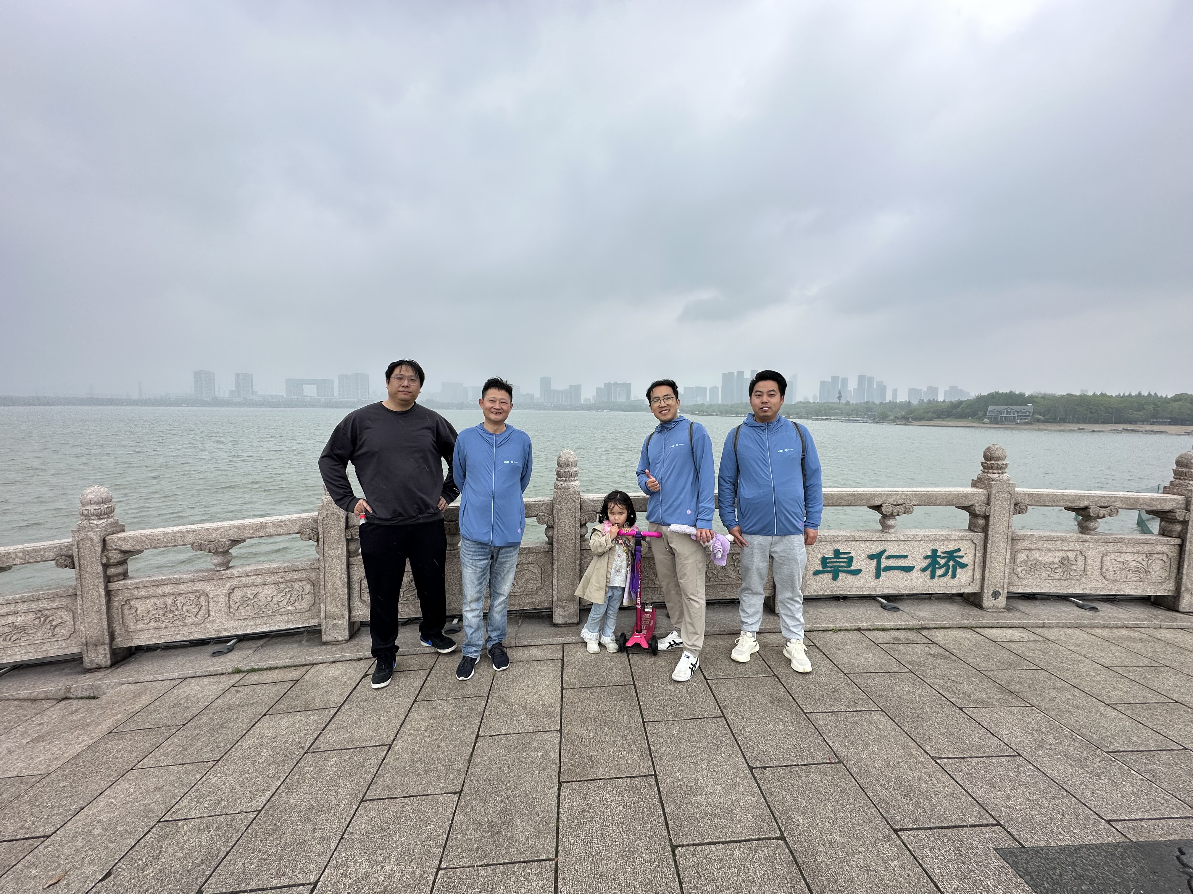 fe07186202fb965d45820a4b7f76e3a.jpg